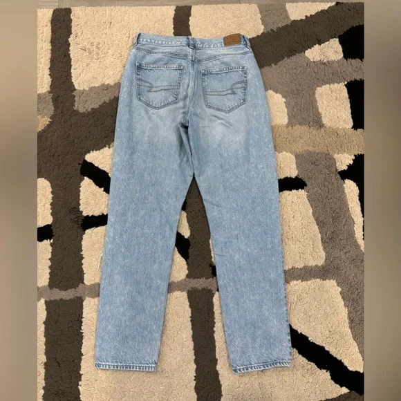 Distressed Light Blue Women's Jeans - Picture 2 of 7